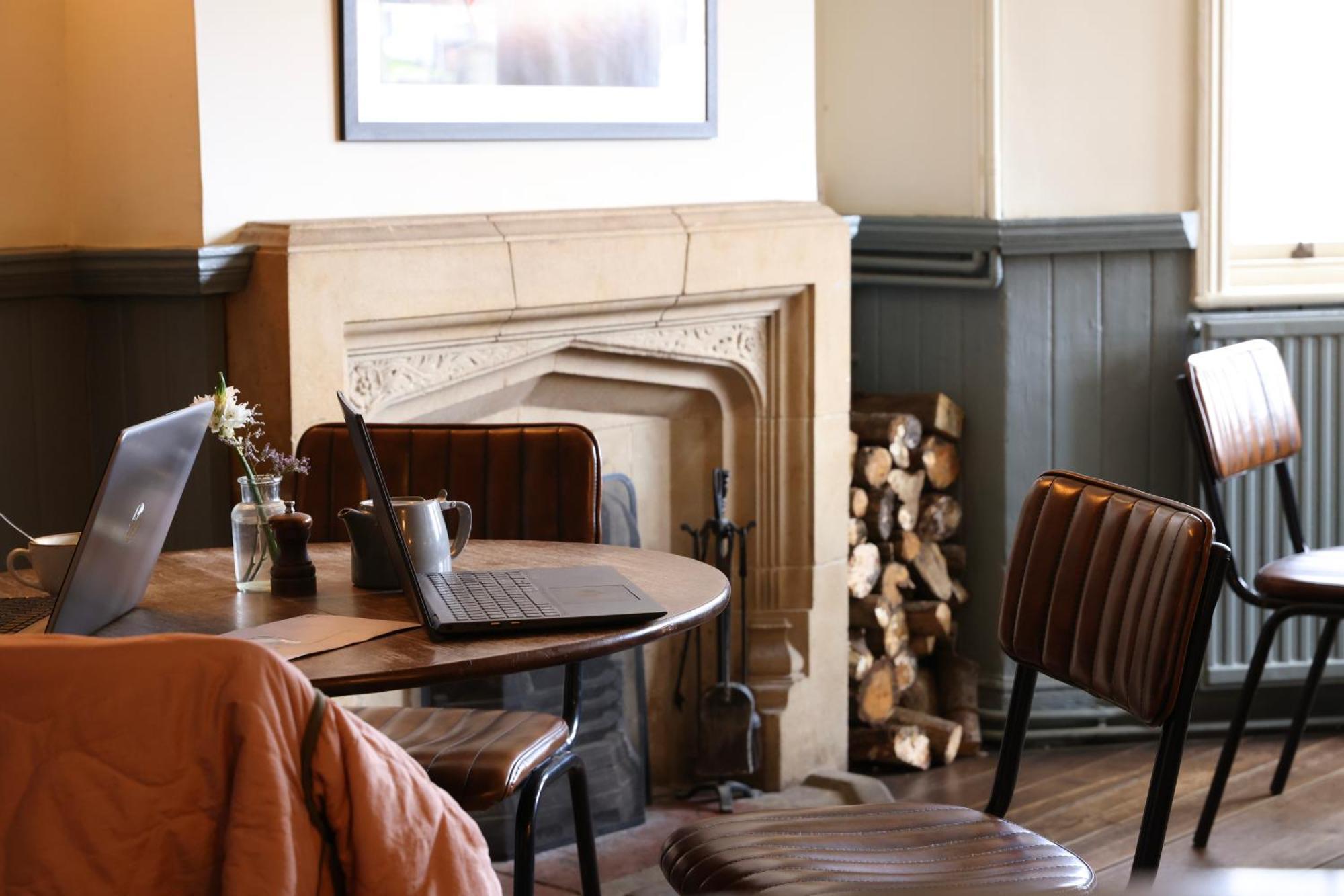 The Swan At Forest Row Luaran gambar